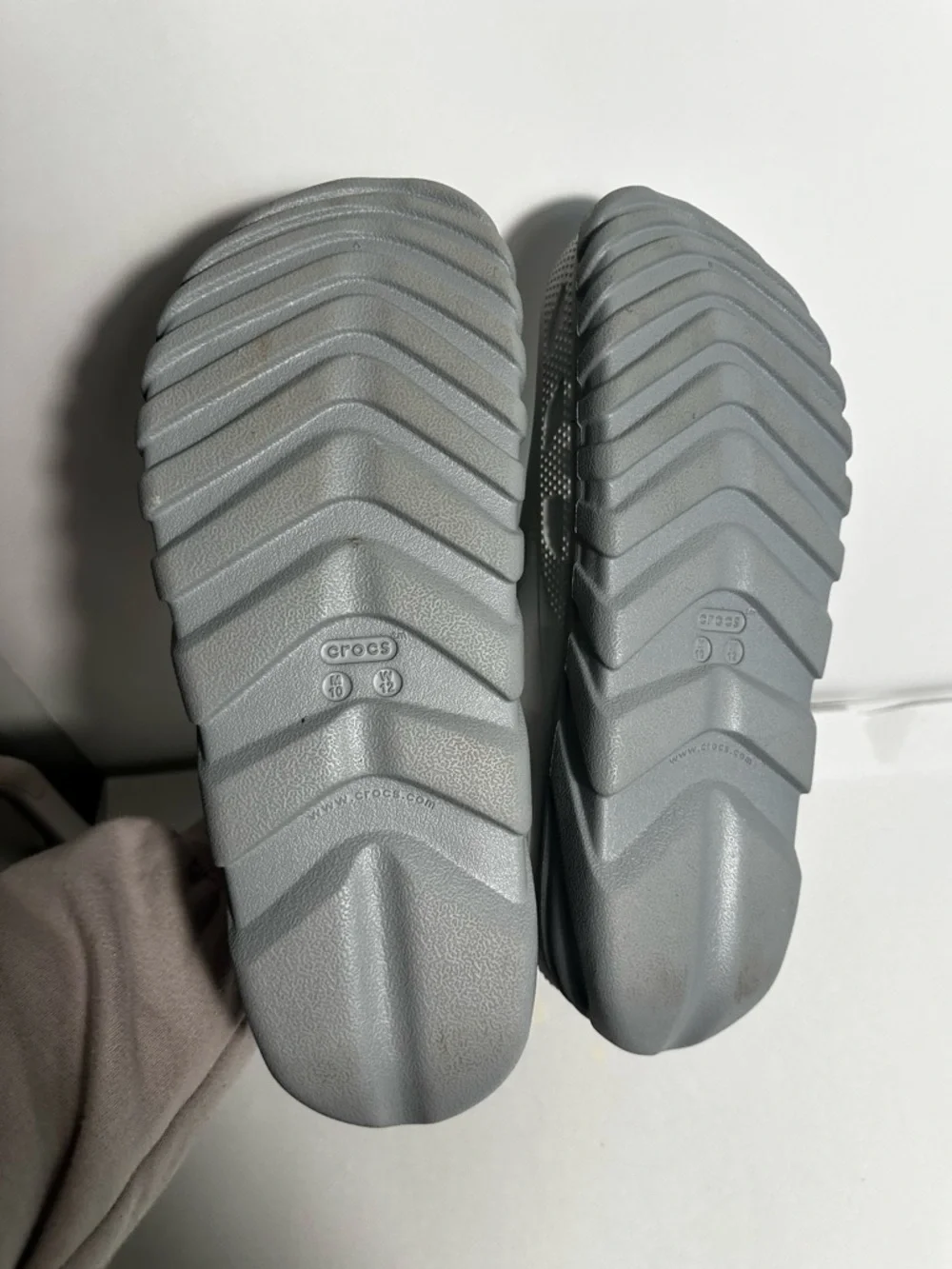 Crocs Duet Max II Boots Men's Size 10 - Women’s Size 12 (208773-1FT)